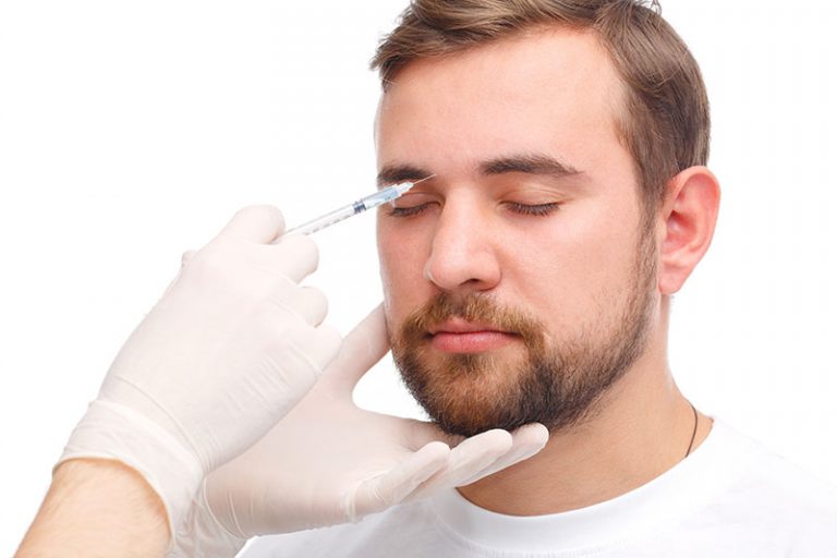 Les injections d'acide hyaluronique pour les rides du lion à Paris - Dr ...